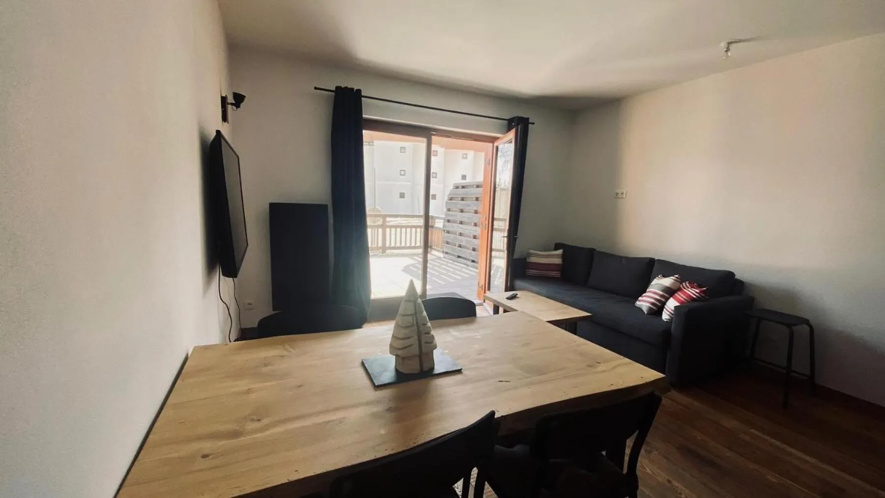 Apartment Residence Loup Argente - Superbe Appartement Luxe - Terrasse - Sud - Garage Prive Mae-8864 Montgenevre